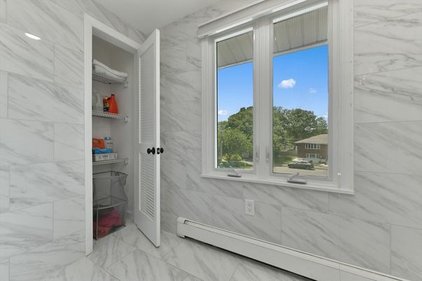 Bathroom, Interior, Marble, Marble Walls