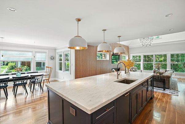 Dining room, Interior, Kitchen, Pendant Lights, Recessed Lighting, Wood Texture Flooring