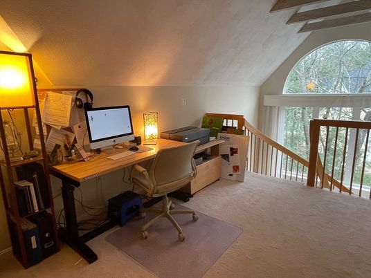 Home Office, Interior