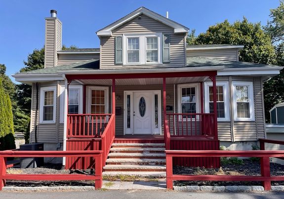 Exterior, Facade, Queen Anne Victorian