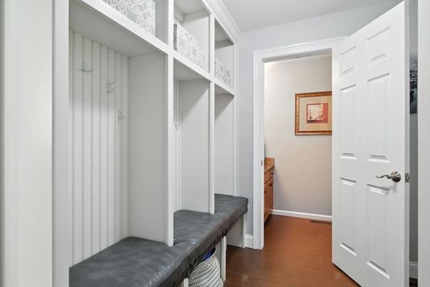 Interior, Walk-in Closets, Wood Texture Flooring