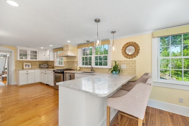 Interior, Kitchen, Pendant Lights, Recessed Lighting, Wood Texture Flooring