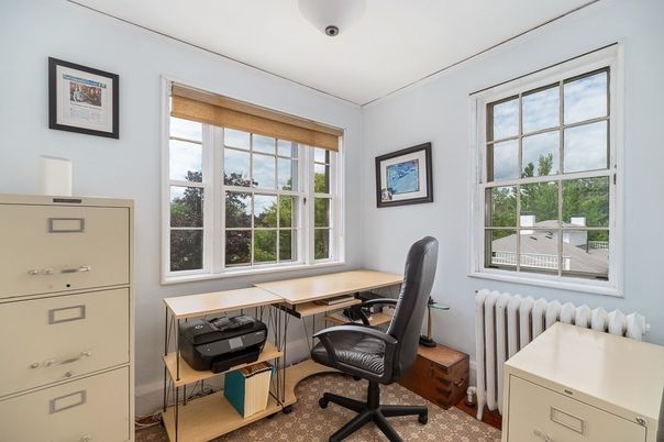 Home Office, Interior