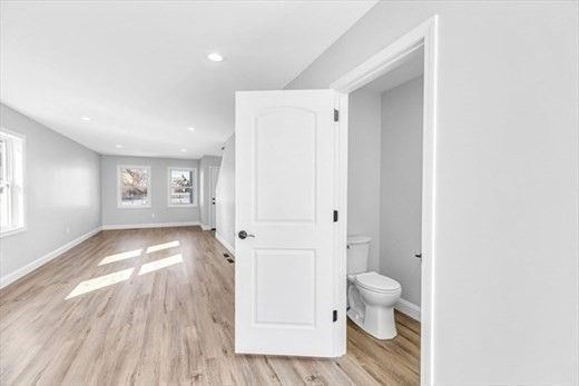 Bathroom, Interior, Recessed Lighting, Wood Texture Flooring