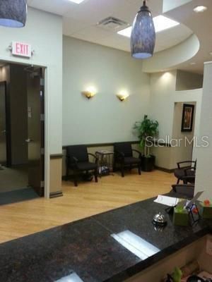 Interior, Pendant Lights, Recessed Lighting, Wood Texture Flooring