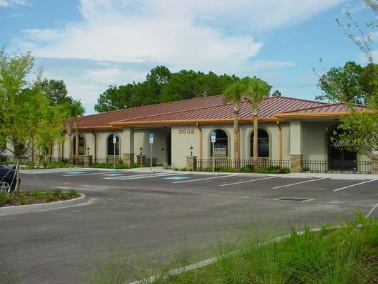 Backyard, Exterior, Facade, Ranch