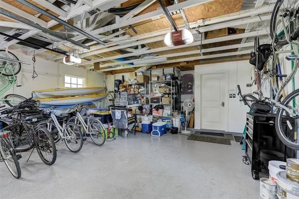 Garage, Interior