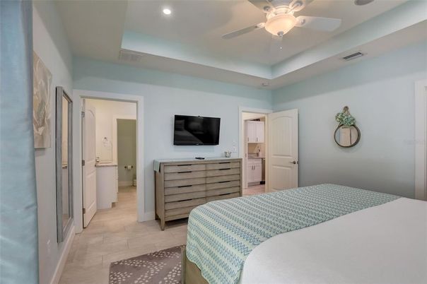 Bedroom, Interior, Recessed Lighting