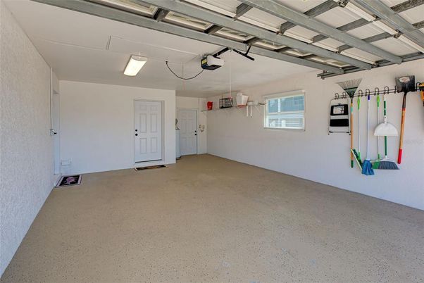 Garage, Interior