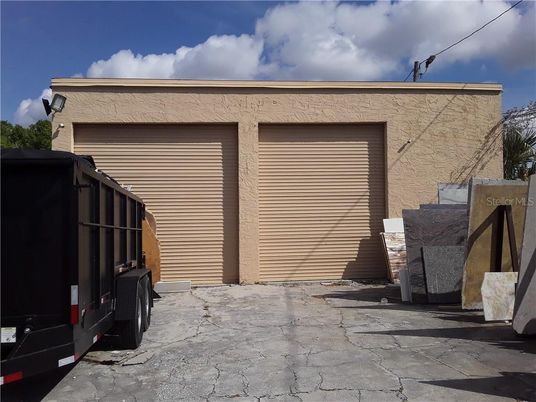 Detached Garage, Exterior