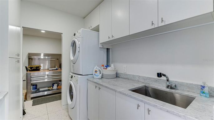 Interior, Recessed Lighting, Washer