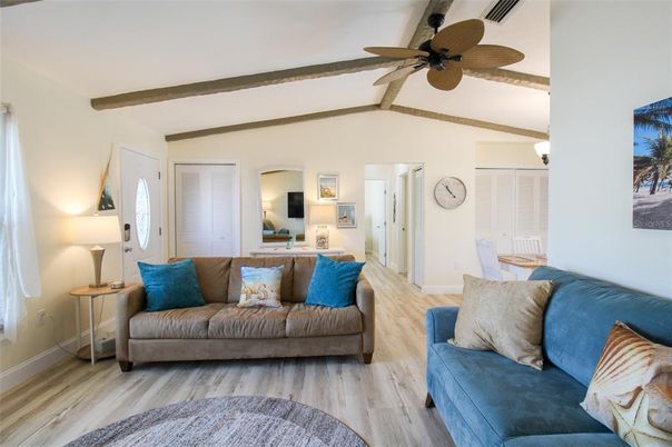 Interior, Bedroom, Wood Texture Flooring, Living room, Wooden Beams