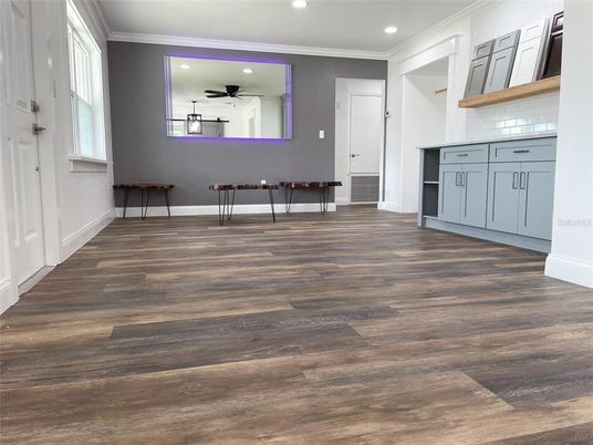 Interior, Recessed Lighting, Wood Texture Flooring