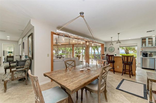 Dining room, Interior, Kitchen, Pendant Lights, Recessed Lighting