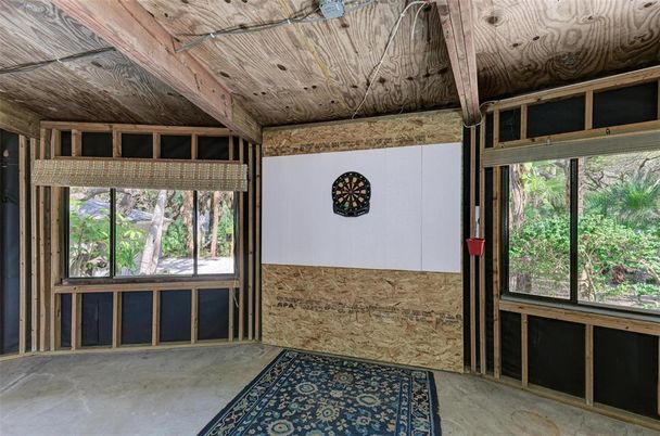 Empty room, Interior, Wooden Beams, Wooden Ceilings