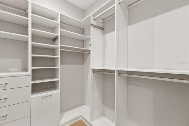 Interior, Walk-in Closets