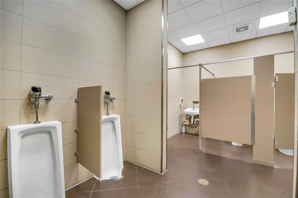 Bathroom, Interior, Recessed Lighting