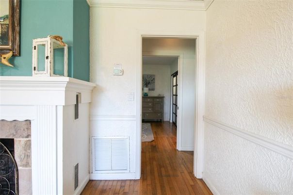 Interior, Bathroom, Wood Texture Flooring