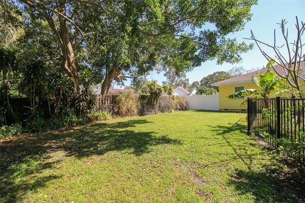 Exterior, Backyard
