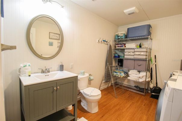 Interior, Bathroom, Wood Texture Flooring