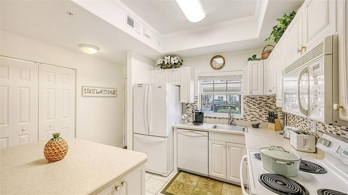 Interior, Kitchen