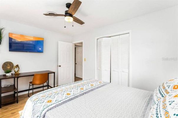 Bedroom, Home Office, Interior, Wood Texture Flooring