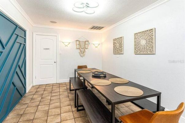 Dining room, Interior