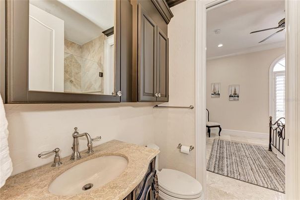 Bathroom, Interior, Recessed Lighting