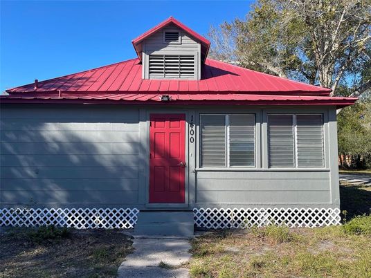 Exterior, Facade, None