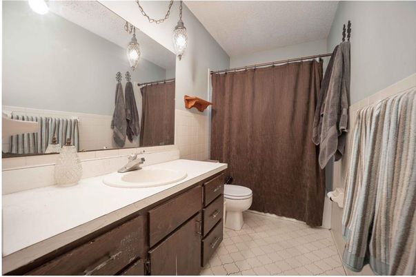 Bathroom, Interior, Pendant Lights