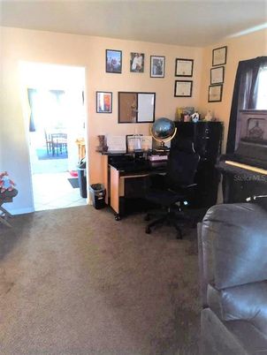 Home Office, Interior
