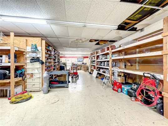 Garage, Interior