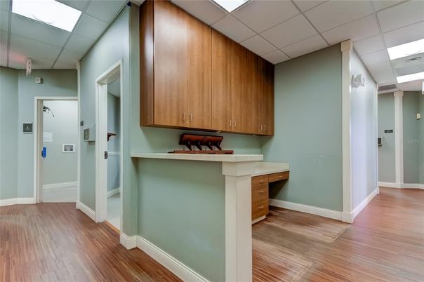 Interior, Kitchen, Recessed Lighting, Wood Texture Flooring