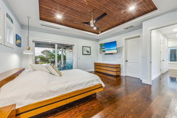 Bedroom, Interior, Pendant Lights, Recessed Lighting, Wooden Ceilings, Wood Texture Flooring