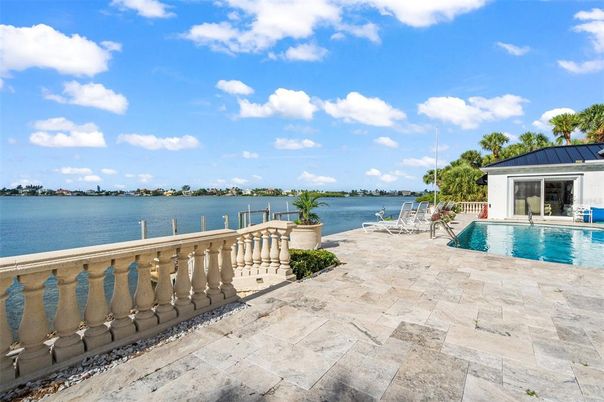 Exterior, Lake, Pool