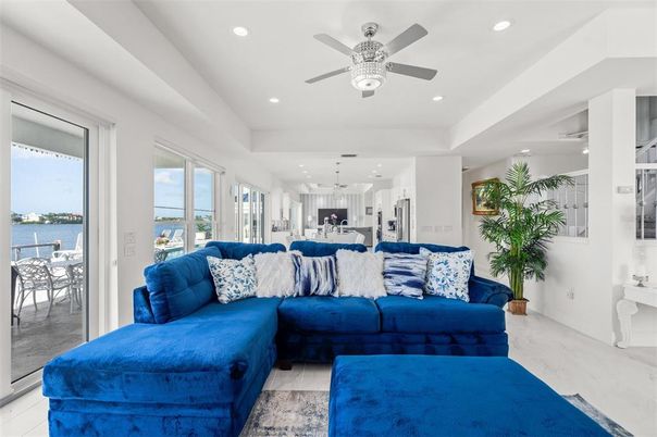 Interior, Kitchen, Living room, Recessed Lighting, Water