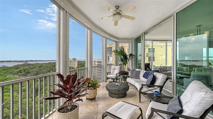 Interior, Living room, Sun Room