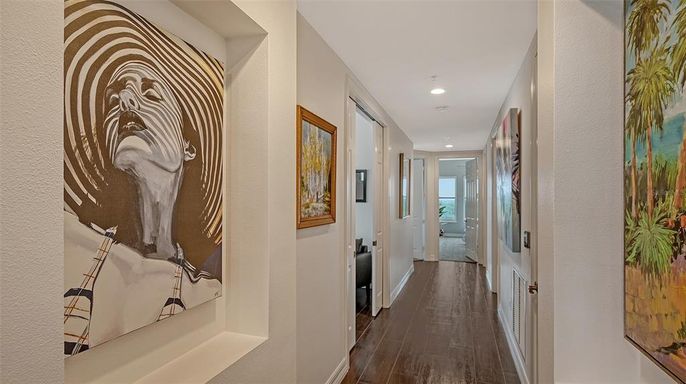 Interior, Recessed Lighting, Wood Texture Flooring