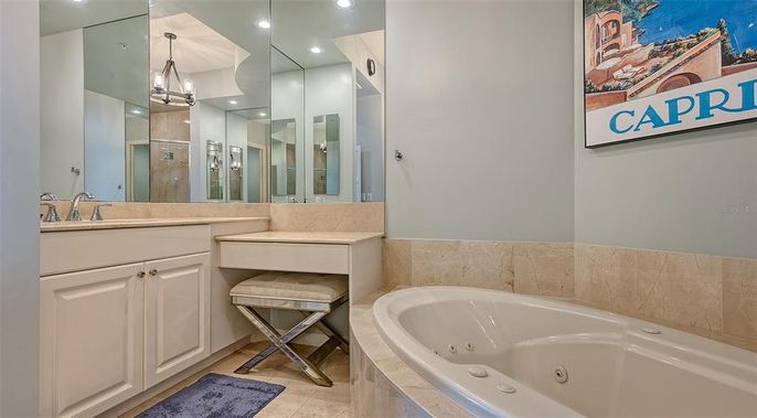 Bathroom, Interior, Pendant Lights, Recessed Lighting