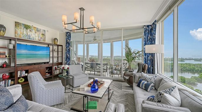 Chandelier, Interior, Living room, Sun Room, Water