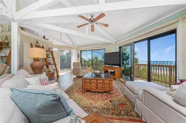 Interior, Living room, Sun Room, Water, Wood Texture Flooring