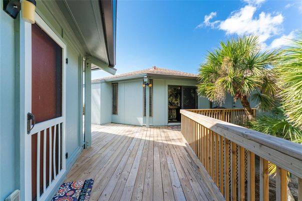 Exterior, Wood Texture Flooring