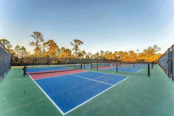 Exterior, Tennis Courts