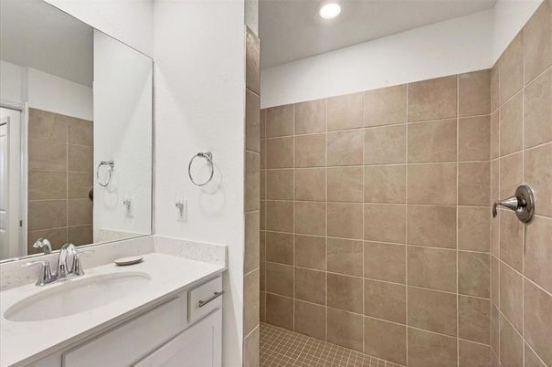 Bathroom, Interior, Recessed Lighting