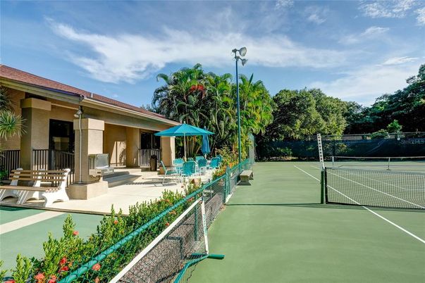 Exterior, Tennis Courts