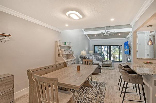 Dining room, Interior, Living room, Pendant Lights, Recessed Lighting, Wood Texture Flooring