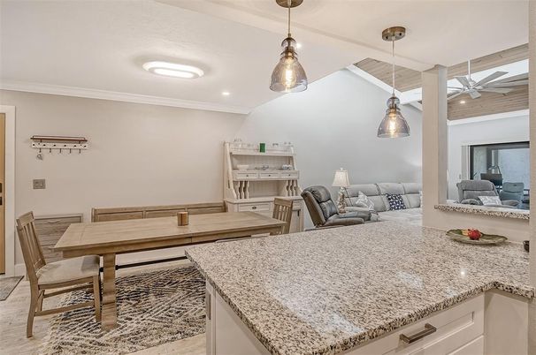 Dining room, Interior, Living room, Pendant Lights, Recessed Lighting