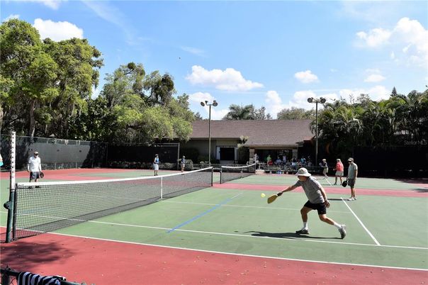 Exterior, Tennis Courts