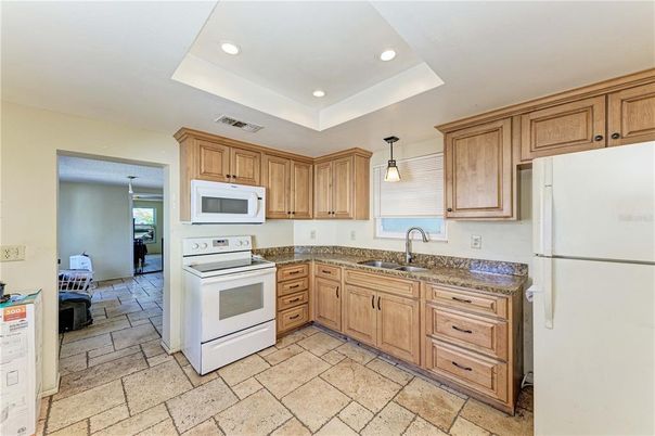 Interior, Kitchen, Pendant Lights, Recessed Lighting