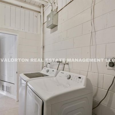 Interior, Washer